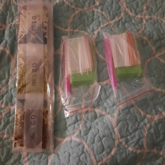 NEW 5D Castle Rhinestone/Diamond painting kits - Picture 9 of 10